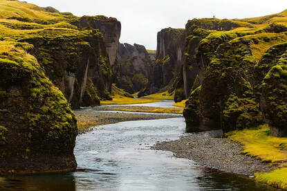 Iceland Travel Guide : What to Do & See